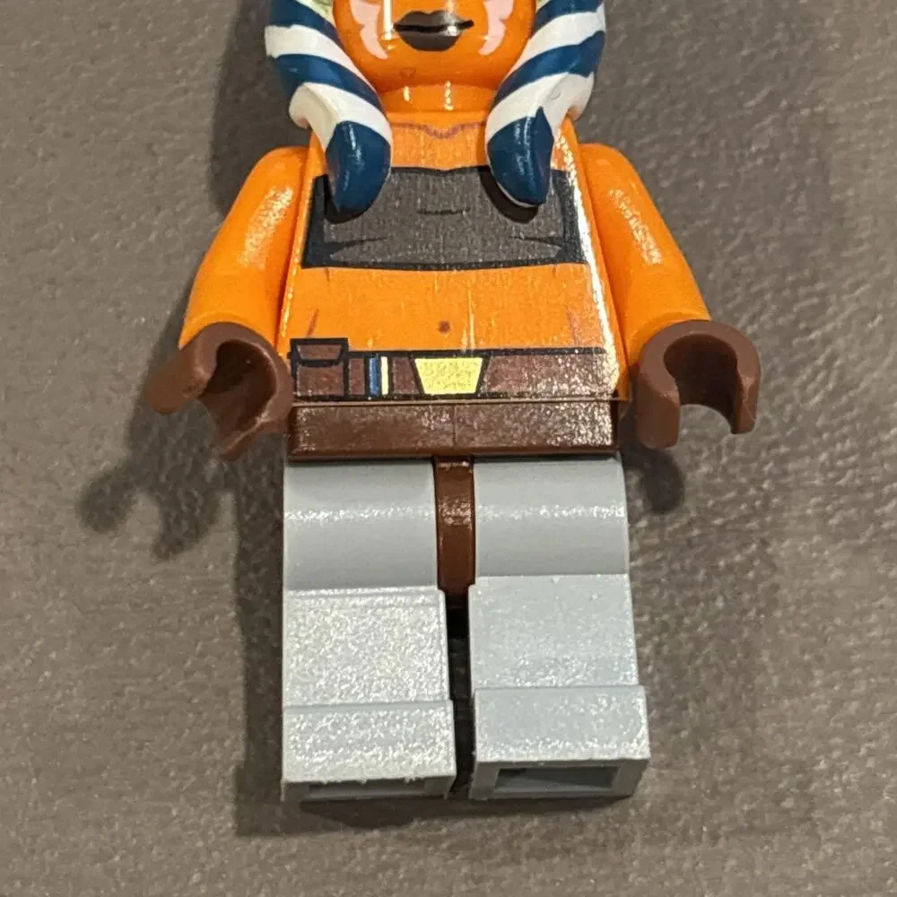 Lego Ahsoka Tano (Padawan) Minifigure Tube Top & Belt Star Wars #sw0192